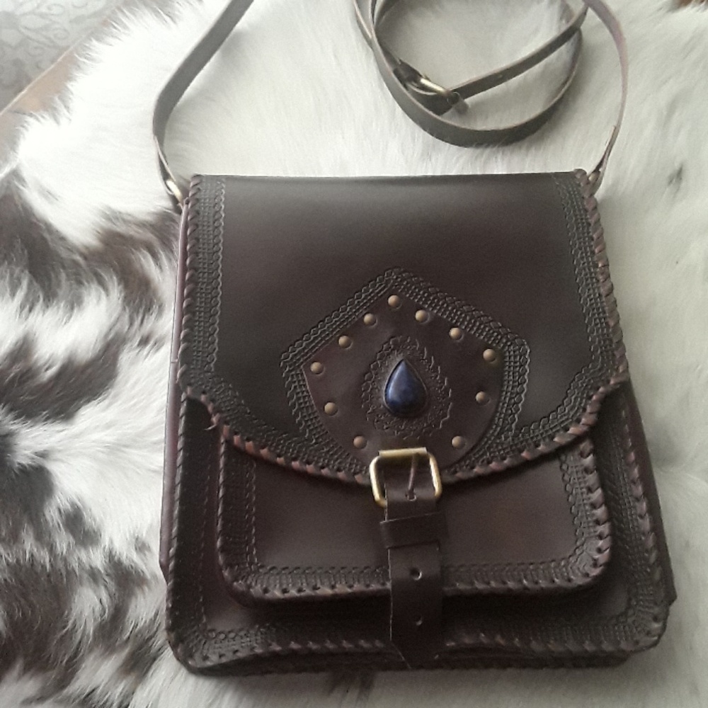 Vintage  gypsy style crossbody leather bag - Picture 2 of 11